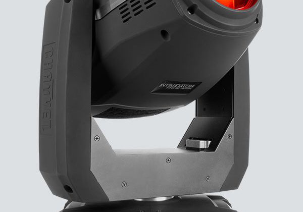 Appareil d'éclairage hybride CHAUVET 140 SR, conçu pour des installations de son et lumière professionnelles.
