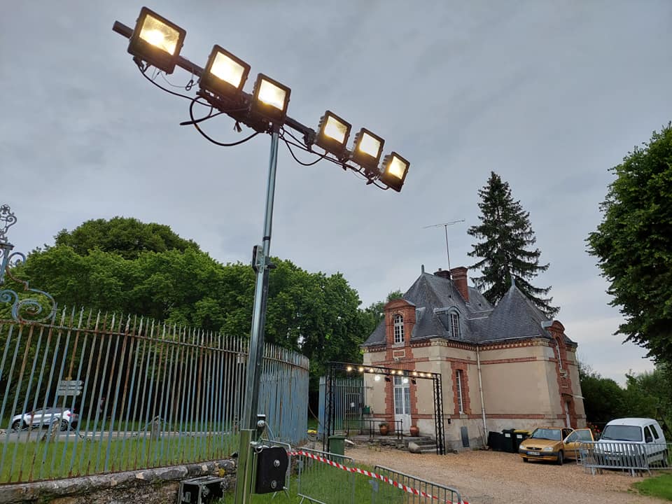 Éclairage sur le château de Jouars-Pontchartrain, 07 juillet 2021, assuré par Symbiose Organisation.