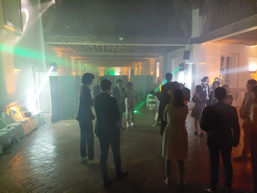 Cérémonie de mariage animée le 27 mai 2022 au Domaine de Grand-Maison, avec éclairage et sonorisation.