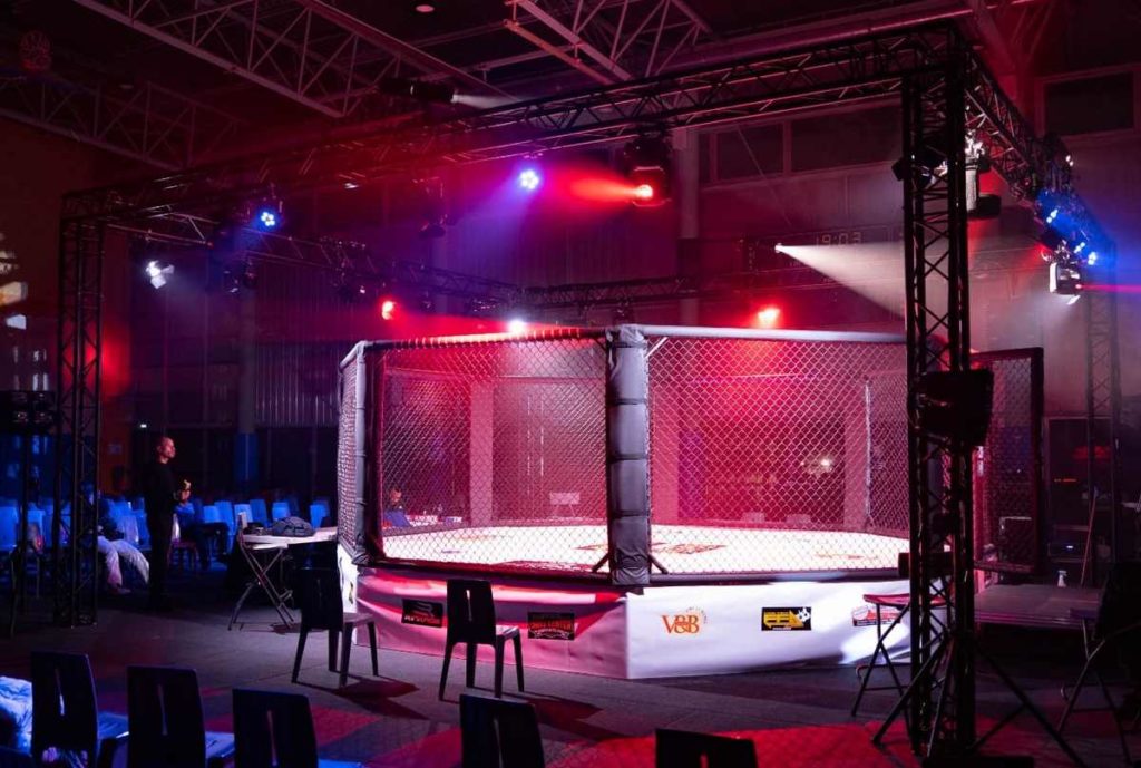 MMA à Coignières, 26 novembre 2022, avec éclairage et sonorisation par Symbiose Organisation.