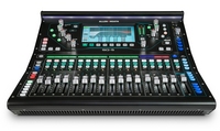 Console numérique SQ5 d'Allen & Heath, 48 entrées et 12 sorties pour la sonorisation professionnelle.